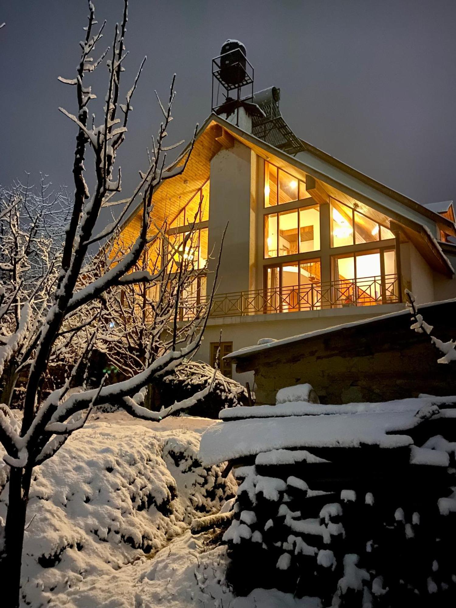 The Wooden Chalet, Manali Exterior photo